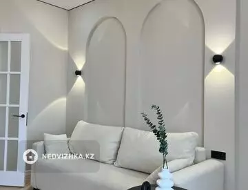 2-комнатная квартира, этаж 13 из 17, 63 м²