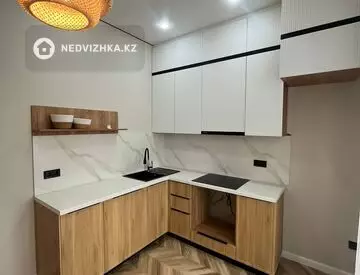 2-комнатная квартира, этаж 13 из 17, 63 м²