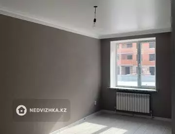 3-комнатная квартира, этаж 1 из 9, 60 м²