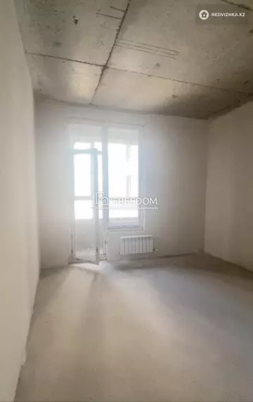 3-комнатная квартира, этаж 7 из 22, 90 м²