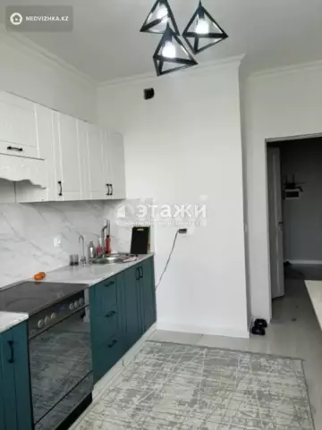 2-комнатная квартира, этаж 14 из 14, 58 м²