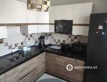 1-комнатная квартира, этаж 3 из 3, 40 м²