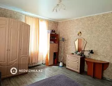 2-комнатная квартира, этаж 2 из 2, 62 м²