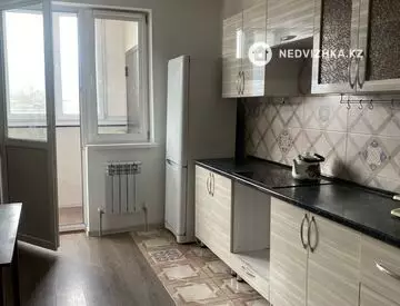 1-комнатная квартира, этаж 11 из 13, 42 м²