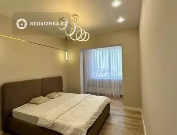 3-комнатная квартира, этаж 8 из 20, 82 м²