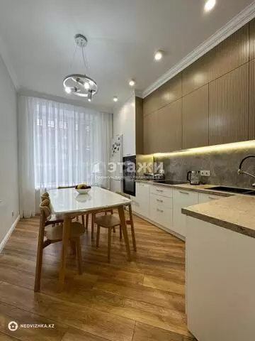 3-комнатная квартира, этаж 4 из 9, 88 м²
