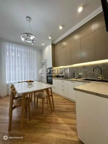 3-комнатная квартира, этаж 4 из 9, 88 м²
