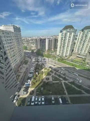 2-комнатная квартира, этаж 13 из 17, 80 м²