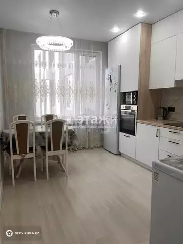 3-комнатная квартира, этаж 6 из 9, 82 м²