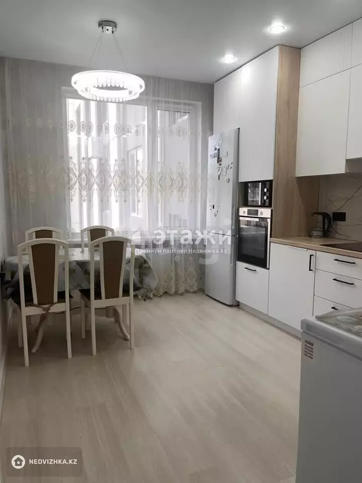 82 м², 3-комнатная квартира, этаж 6 из 9, 82 м², изображение - 1