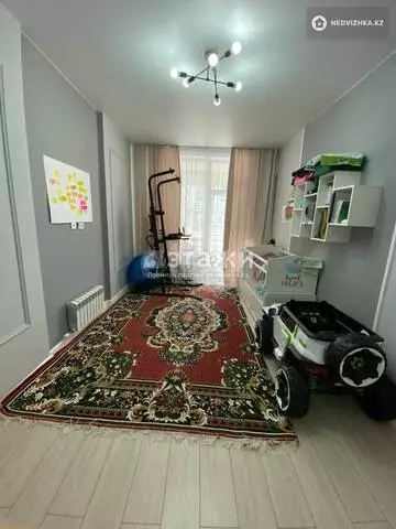 2-комнатная квартира, этаж 2 из 12, 61 м²