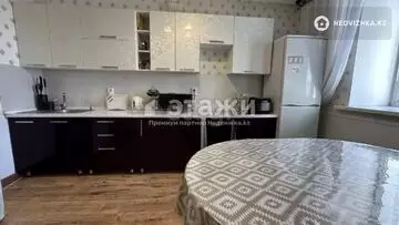2-комнатная квартира, этаж 8 из 12, 73 м²
