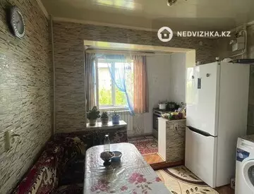 3-комнатная квартира, этаж 3 из 5, 62 м²