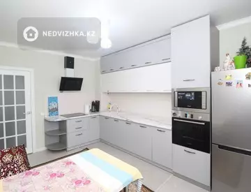 2-комнатная квартира, этаж 4 из 13, 77 м²