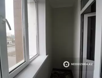 2-комнатная квартира, этаж 4 из 13, 77 м²