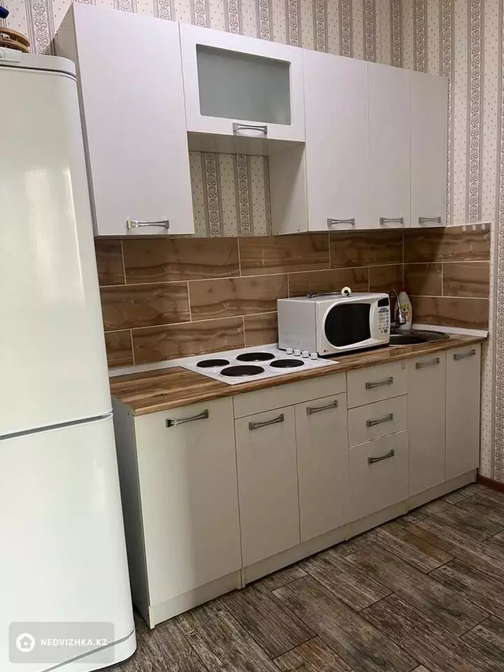 40 м², 2-комнатная квартира, этаж 2 из 8, 40 м², изображение - 1