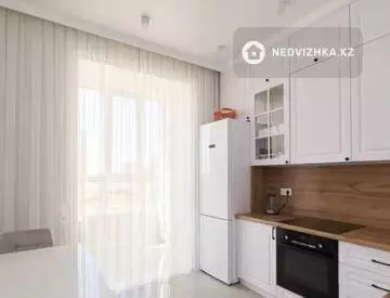 1-комнатная квартира, этаж 3 из 9, 38 м²