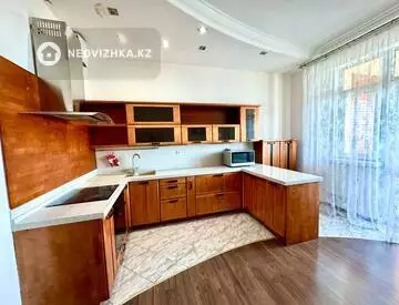 2-комнатная квартира, этаж 14 из 30, 103 м²