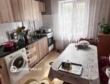 2-комнатная квартира, этаж 4 из 2, 52 м²