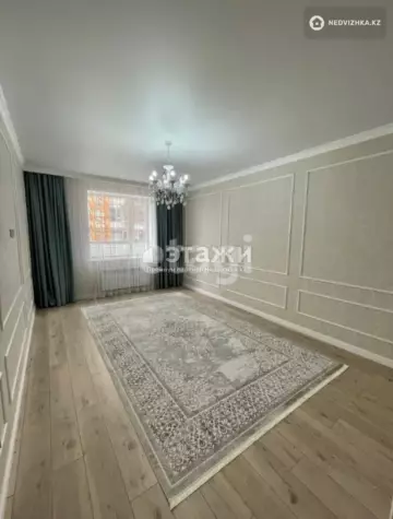 3-комнатная квартира, этаж 1 из 10, 83 м²