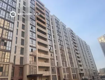 1-комнатная квартира, этаж 4 из 12, 43 м²