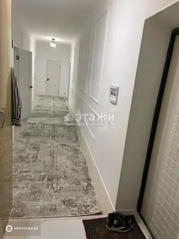 3-комнатная квартира, этаж 2 из 9, 104 м²