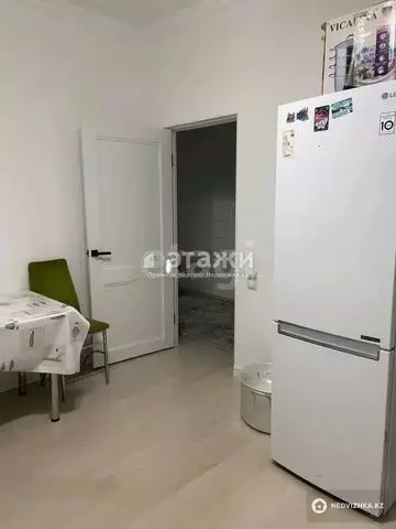 104 м², 3-комнатная квартира, этаж 2 из 9, 104 м², изображение - 1