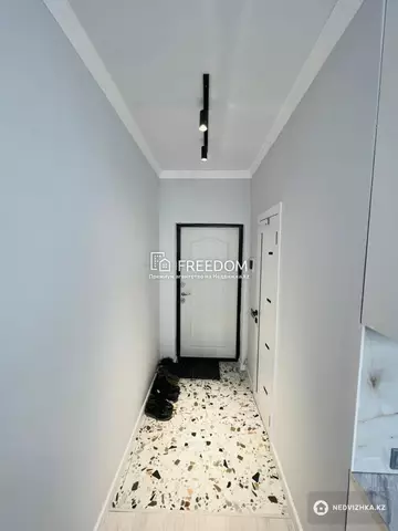 1-комнатная квартира, этаж 7 из 9, 17 м²