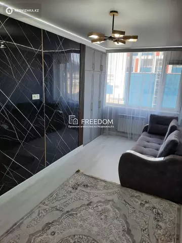 1-комнатная квартира, этаж 3 из 12, 34 м²