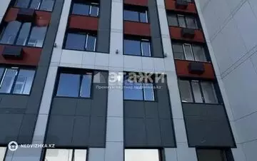 2-комнатная квартира, этаж 2 из 12, 63 м²