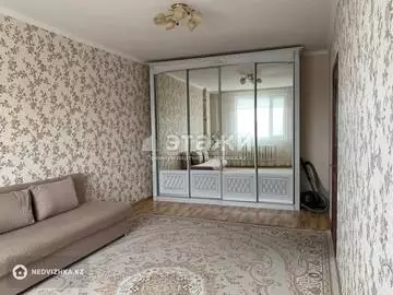 1-комнатная квартира, этаж 9 из 9, 38 м²