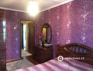 2-комнатная квартира, этаж 3 из 5, 51 м²