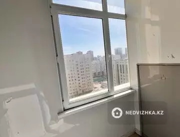 1-комнатная квартира, этаж 12 из 12, 40 м²