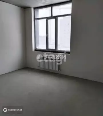 3-комнатная квартира, этаж 3 из 12, 100 м²