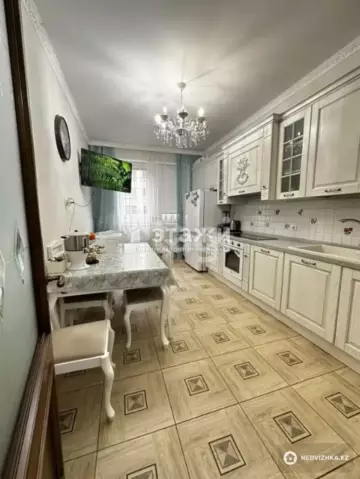 3-комнатная квартира, этаж 2 из 7, 105 м²