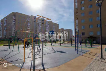 2-комнатная квартира, этаж 8 из 13, 51 м²