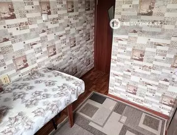 3-комнатная квартира, этаж 4 из 4, 60 м²