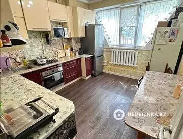 3-комнатная квартира, этаж 1 из 9, 72 м²