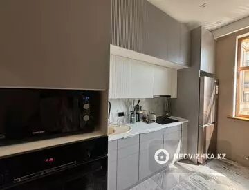 2-комнатная квартира, этаж 4 из 7, 85 м²