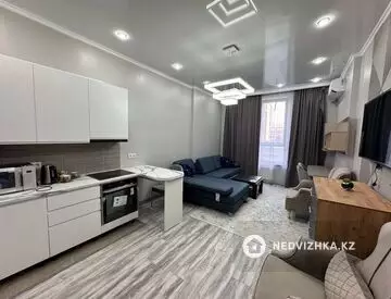 2-комнатная квартира, этаж 2 из 12, 52 м²