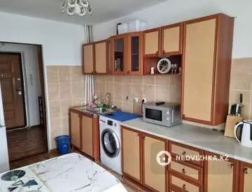 2-комнатная квартира, этаж 4 из 9, 56 м²