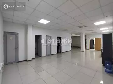 567.8 м², Офисное помещение, этаж 1 из 2, 568 м², изображение - 5