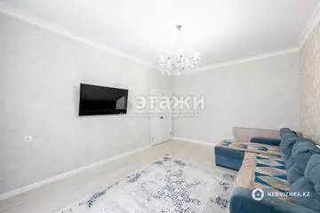 3-комнатная квартира, этаж 4 из 17, 90 м²