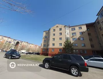 3-комнатная квартира, этаж 1 из 5, 80 м²