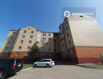 3-комнатная квартира, этаж 1 из 5, 80 м²