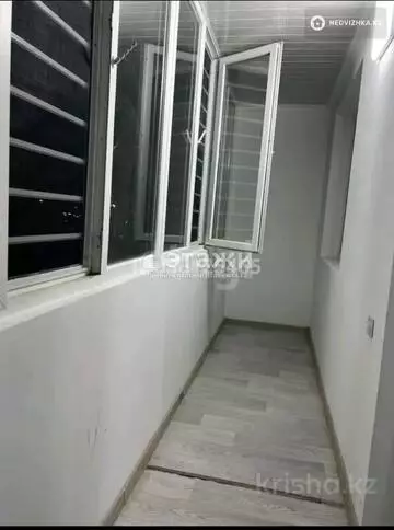 1-комнатная квартира, этаж 9 из 9, 37 м²