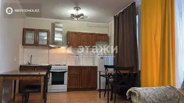 3-комнатная квартира, этаж 4 из 15, 60 м²