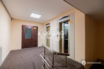 3-комнатная квартира, этаж 4 из 19, 86 м²