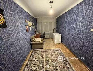 2-комнатная квартира, этаж 4 из 5, 45 м²