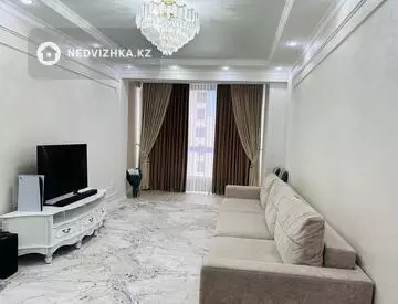 3-комнатная квартира, этаж 4 из 18, 100 м²